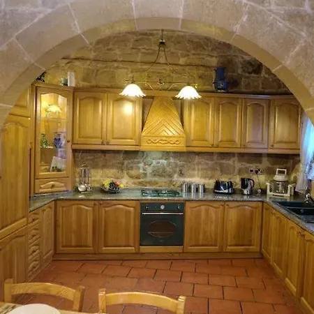 Id-dwejra House Of Character With Private Pool And Jaccuzi Feriehus Żejtun