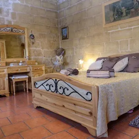 Id-dwejra House Of Character With Private Pool And Jaccuzi Semesterbostad