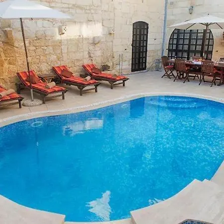Id-dwejra House Of Character With Private Pool And Jaccuzi Holiday home