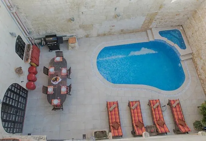 Id-dwejra House Of Character With Private Pool And Jaccuzi Case de vacanță *