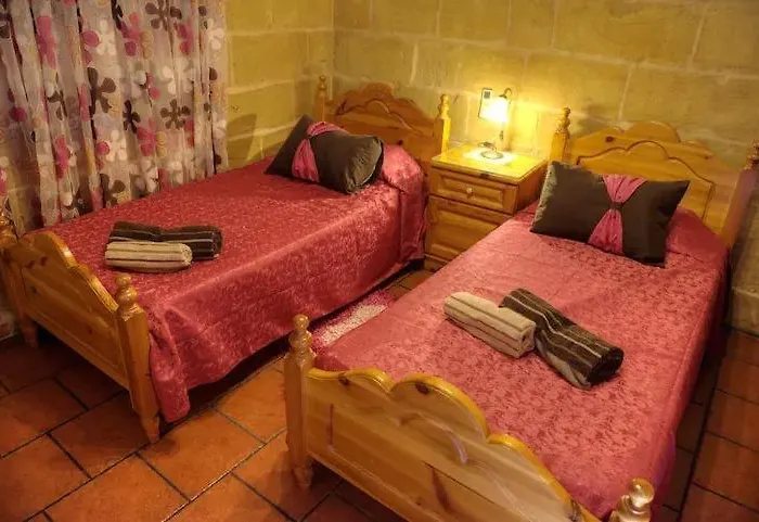 Case de vacanță Id-dwejra House Of Character With Private Pool And Jaccuzi Żejtun